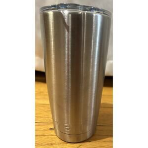 Yeti 20 oz Rambler Stainless Steel Tumbler